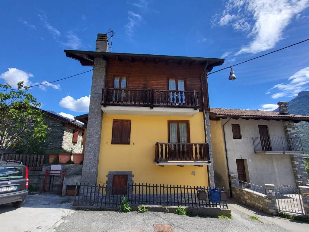 Villa a Chatillon in Frazione Cillod S.N.C. - Foto 3