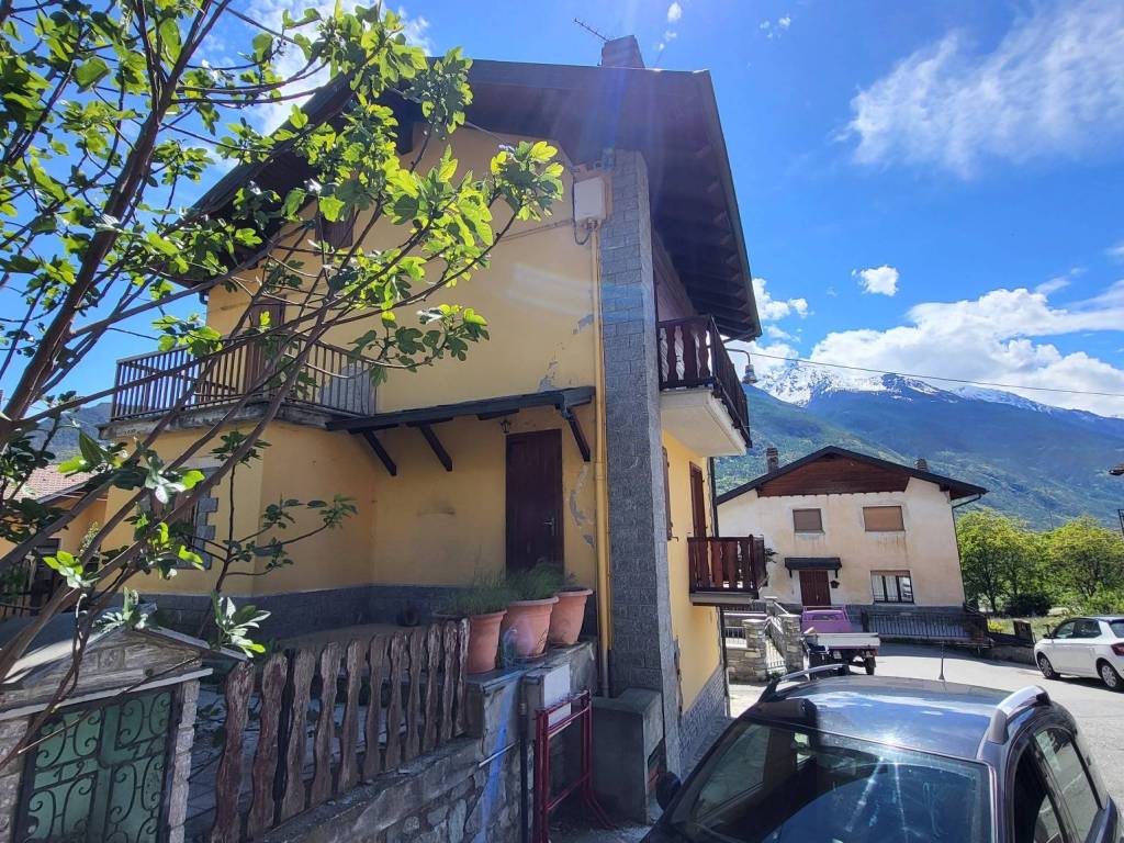 Villa a Chatillon in Frazione Cillod S.N.C. - Foto 4