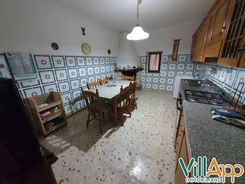 Villa a Fondi in Via Vitruvio Vacca, 25 - Foto 4