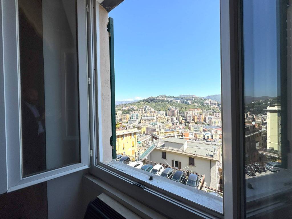 Appartamento a Genova in Via Antonio Burlando, 12 - Foto 4