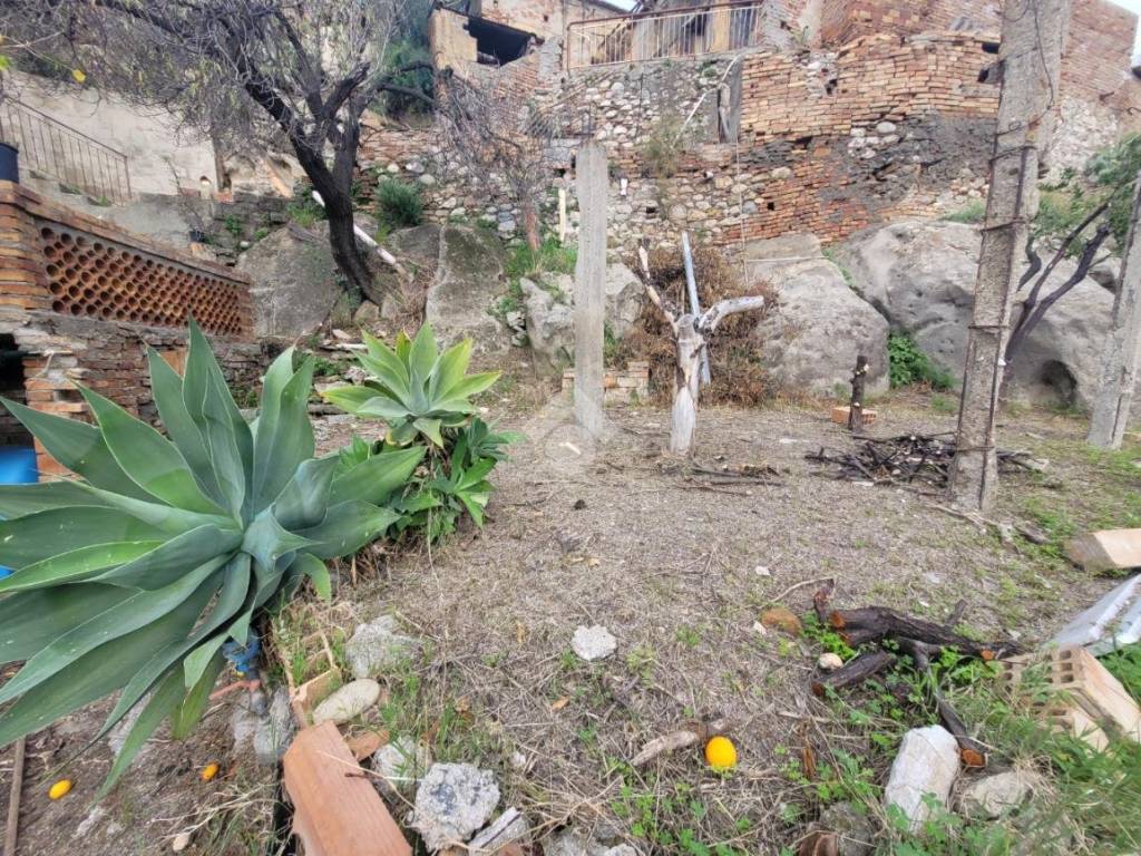 Palazzo / stabile a Motta san giovanni in Via Stretto della Ferrina - Foto 5