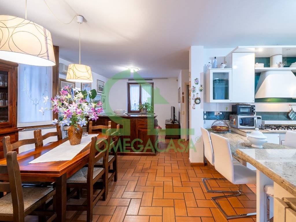 Villa a Casalpusterlengo in Via Gioacchino Rossini - Foto 4