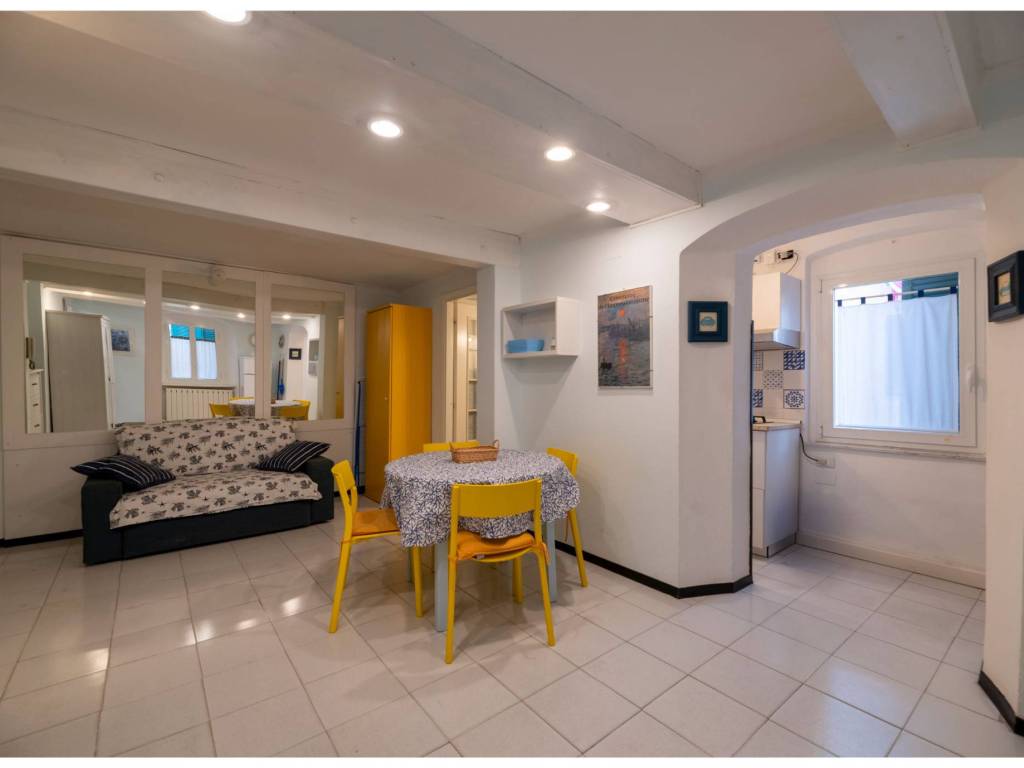 Appartamento a Varazze in Via Gavarone - Foto 2