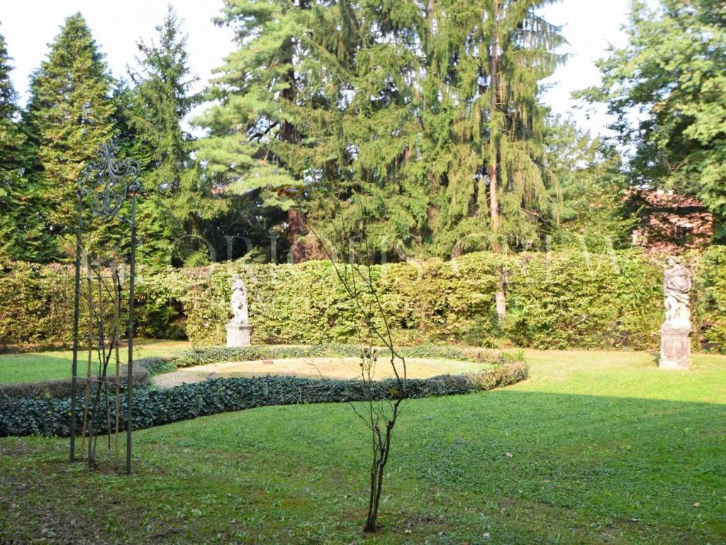 Villa a Tradate in via Gioacchino Rossini, 3 - Foto 3