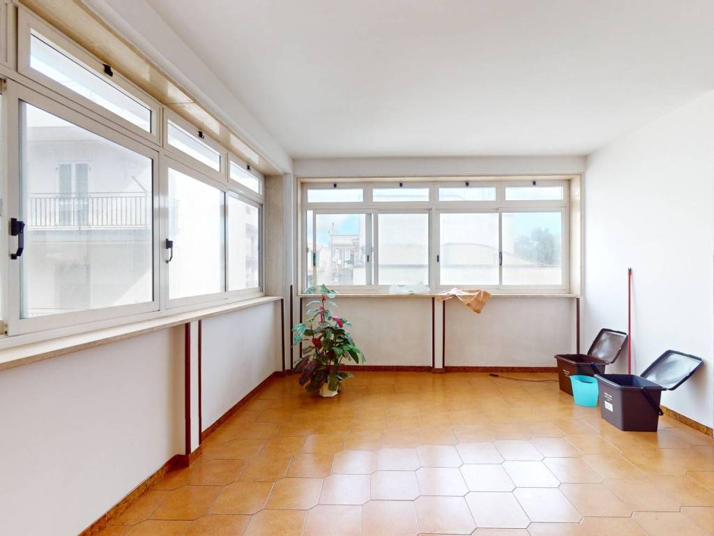 Appartamento a Ceglie messapica in Via Francesco Crispi, 93 - Foto 2