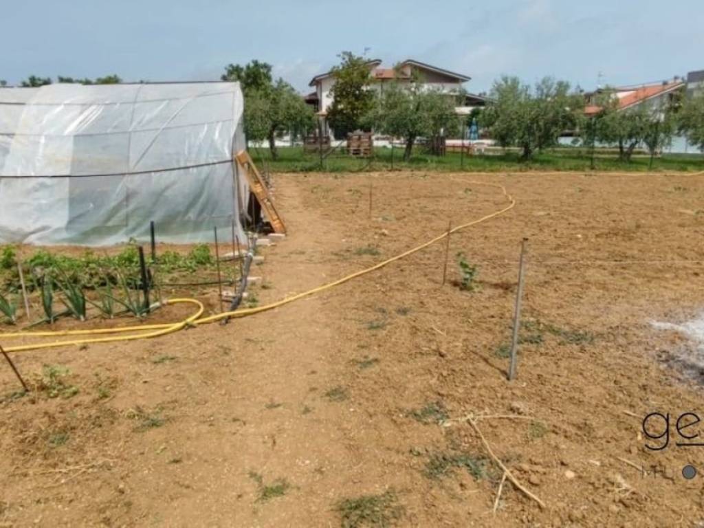 Terreno a Città sant'angelo in Via San Martino s.n.c - Foto 3