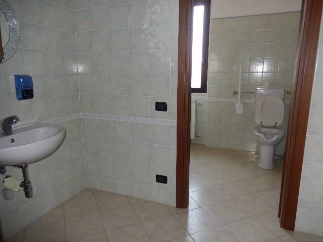 Rustico / casale a Oleggio - Foto 2