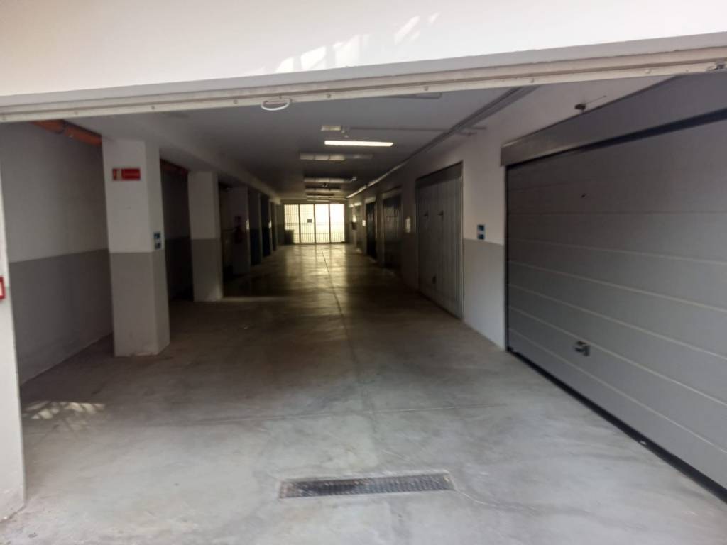Box / garage a Chieti in Via Vincenzo Bellini, 8 - Foto 2