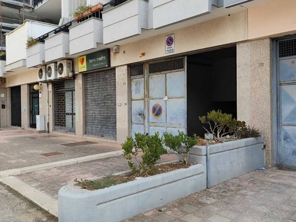 Box / garage a Molfetta in Via Molfettesi del Venezuela, 33 - Foto 2