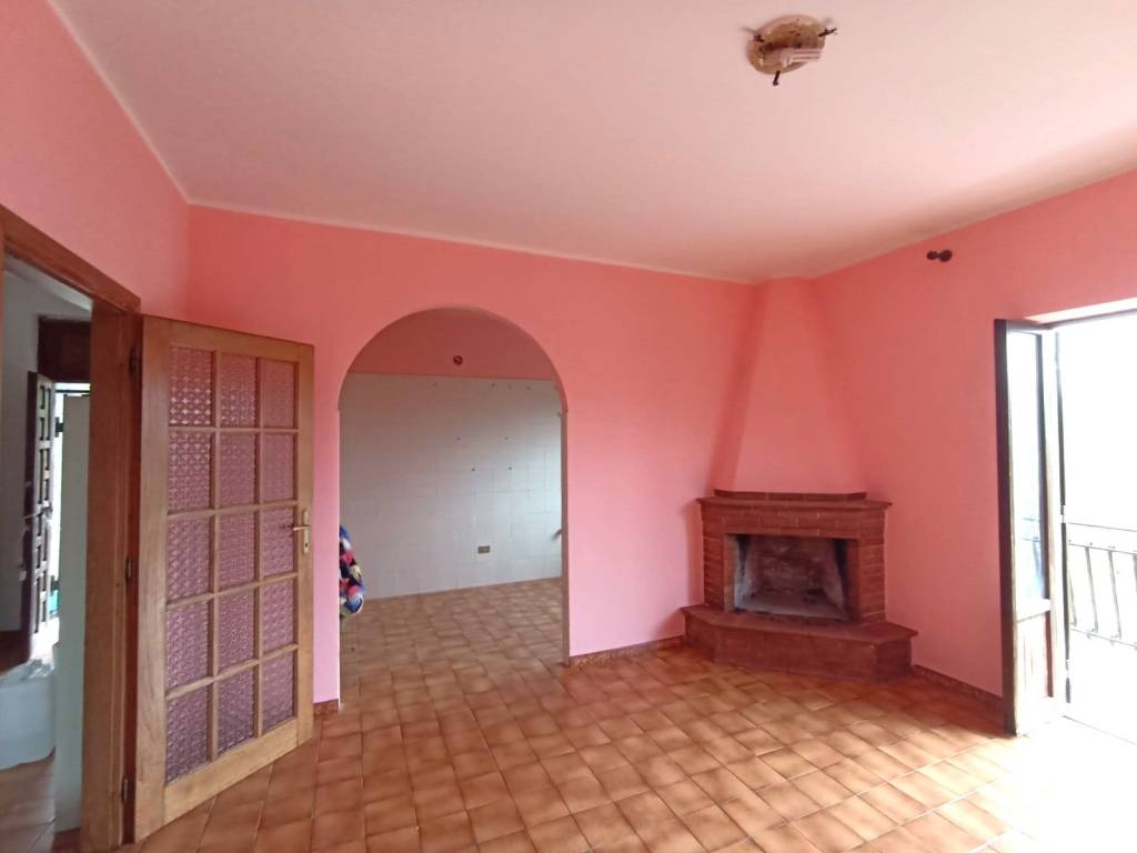 Casa indipendente a Arce in Via Fontanelle, 62 - Foto 3