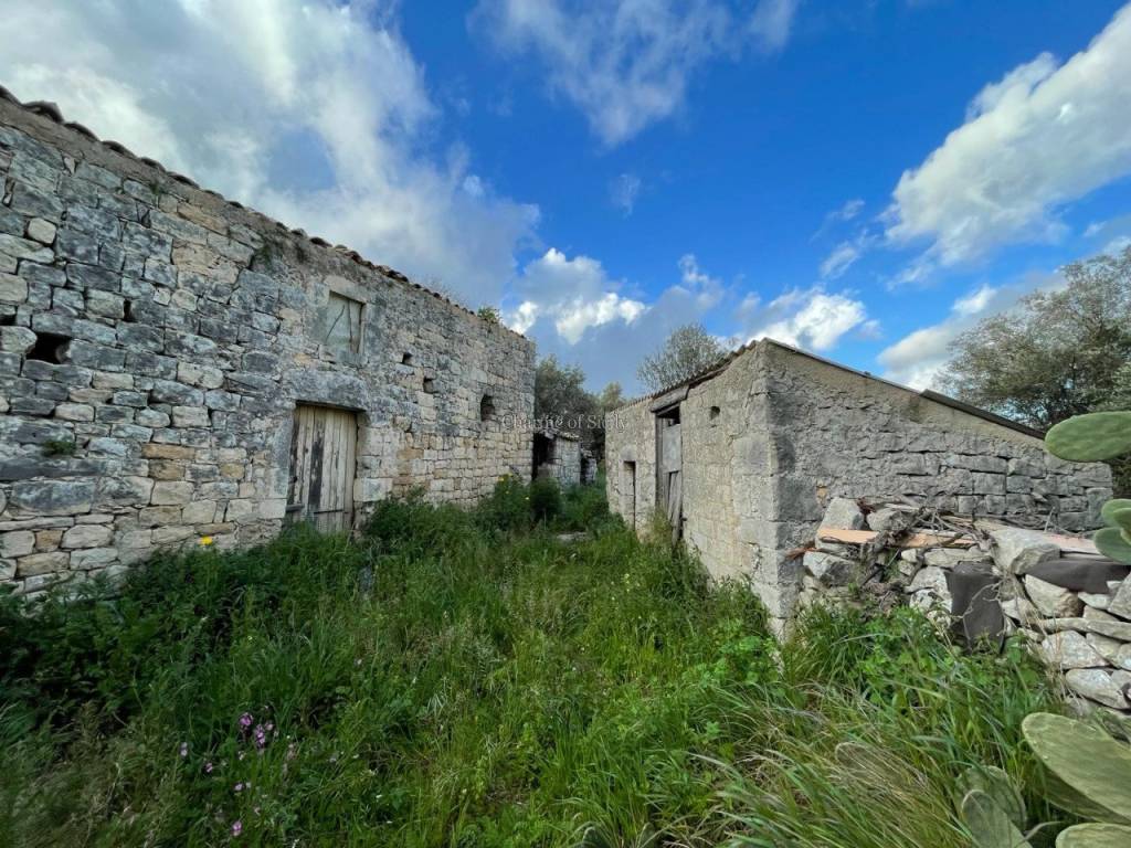 Casa indipendente a Modica in Via San Giuliano Macalle - Foto 4