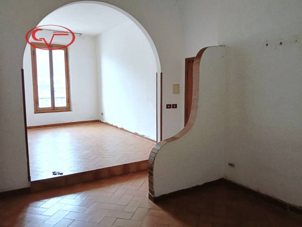 Appartamento a Montevarchi in Via Dante Alighieri - Foto 2