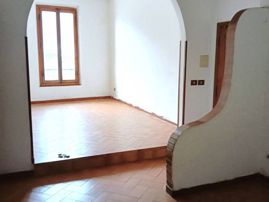 Appartamento a Montevarchi in Via Dante Alighieri - Foto 3