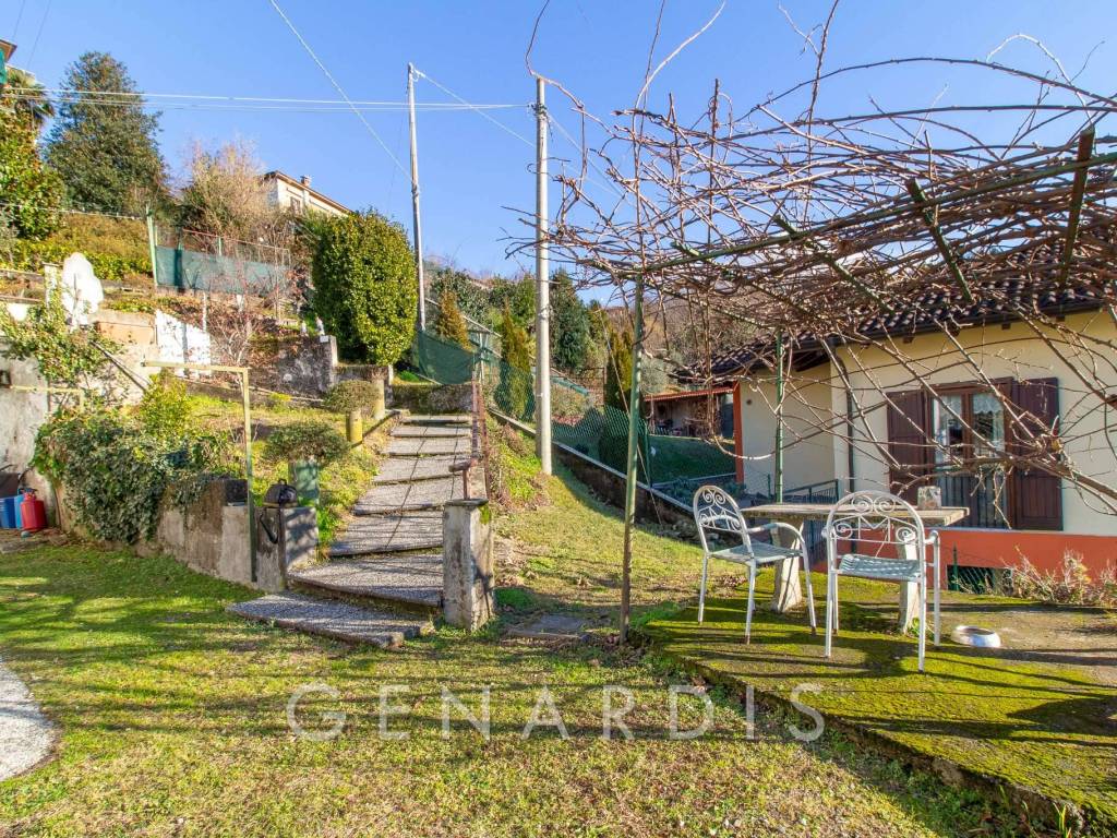 Villa a Luino in via al Pozzo 3 - Foto 5