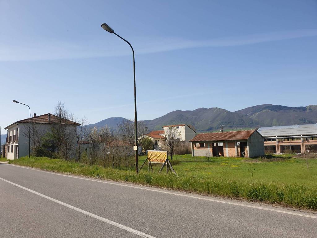 Terreno a Lioni - Foto 2