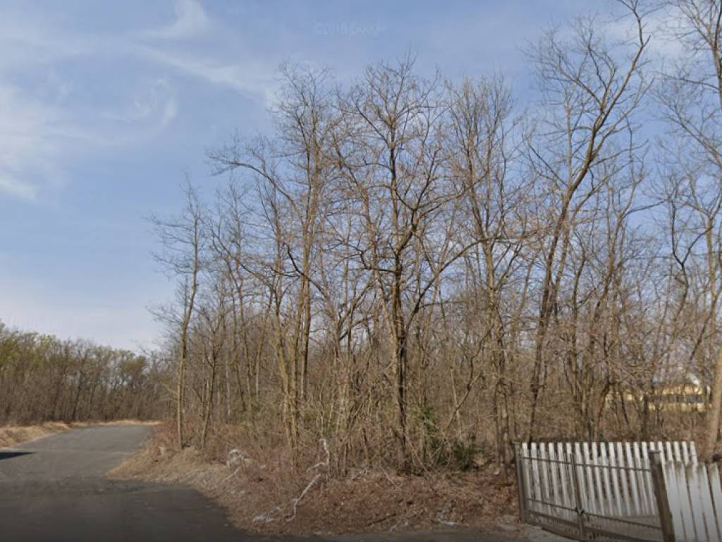 Terreno a Borgomanero in Via Resega - Foto 2