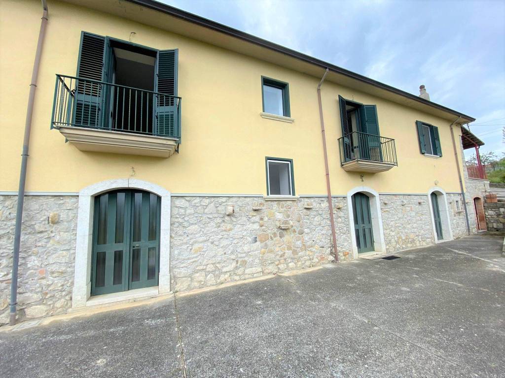 Appartamento a Montemiletto in Contrada Spina - Foto 3