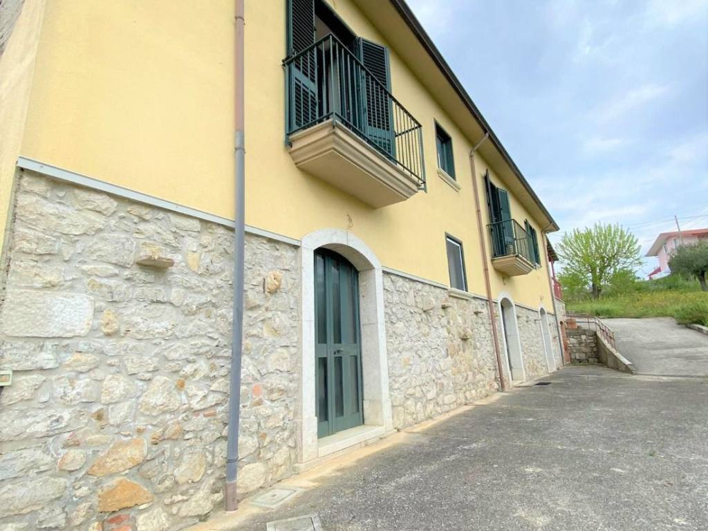 Appartamento a Montemiletto in Contrada Spina - Foto 4