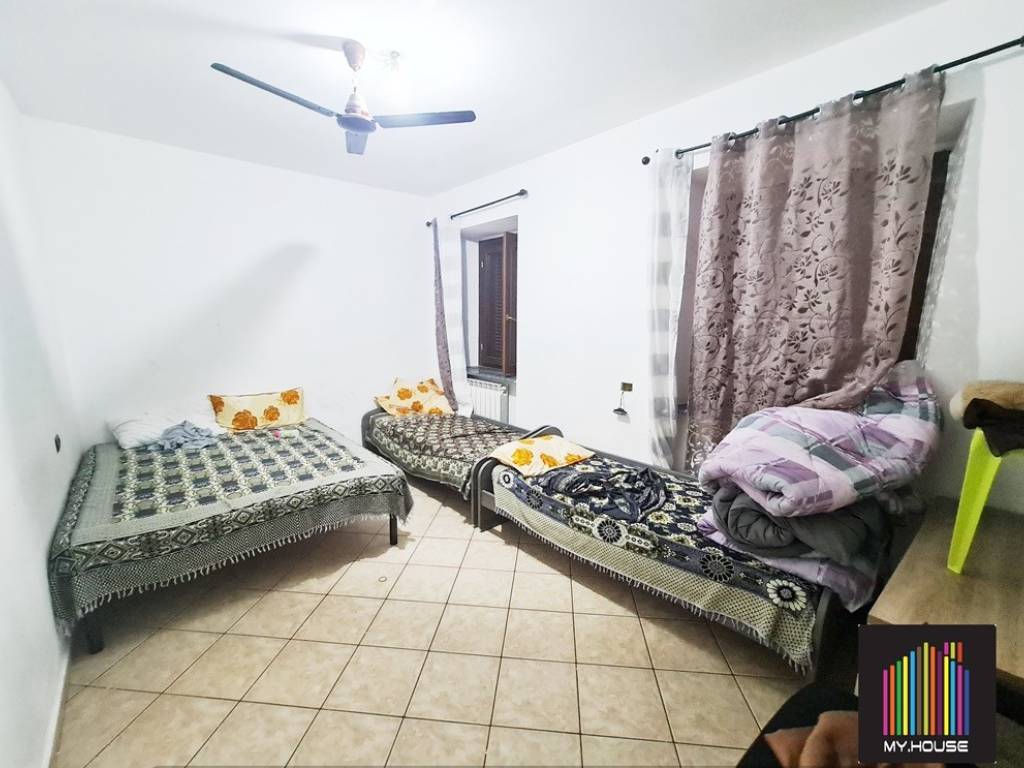 Appartamento a Gallarate in Via Luciano Manara, 1 - Foto 5