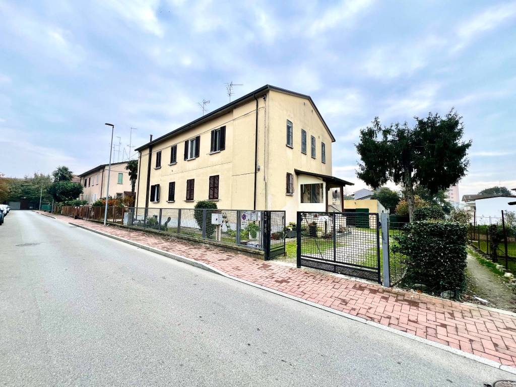 Appartamento a Alfonsine in Via Don Giovanni Minzoni, 15 - Foto 3