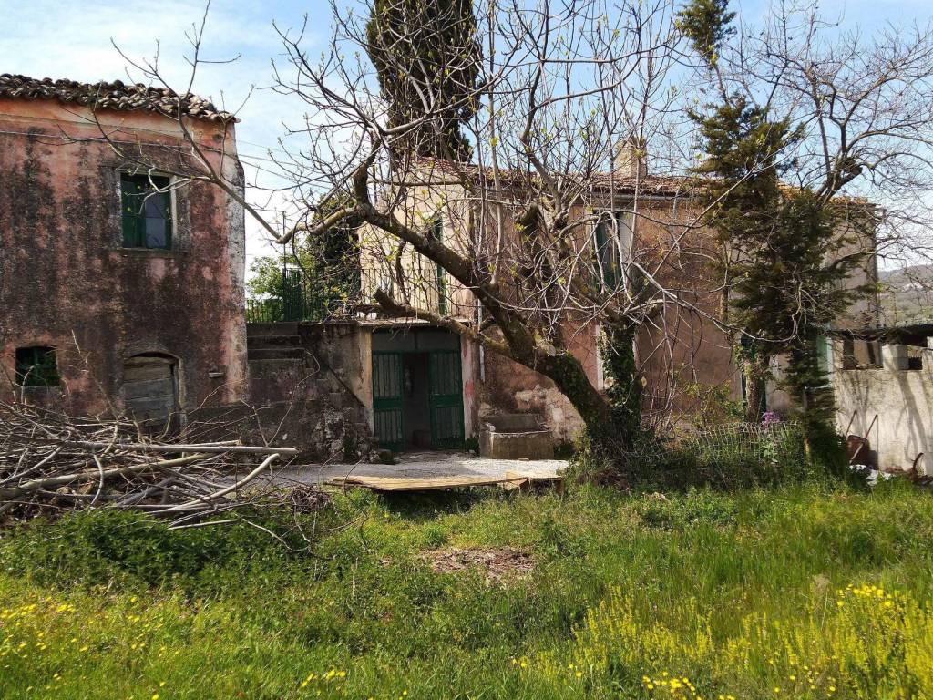 Rustico / casale a Isernia in Località Colle Cioffi - Foto 3