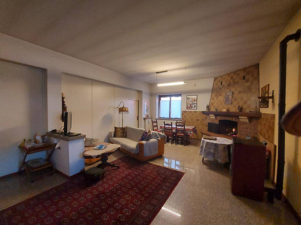 Villa a Castelletto sopra ticino in Via Riale - Foto 4
