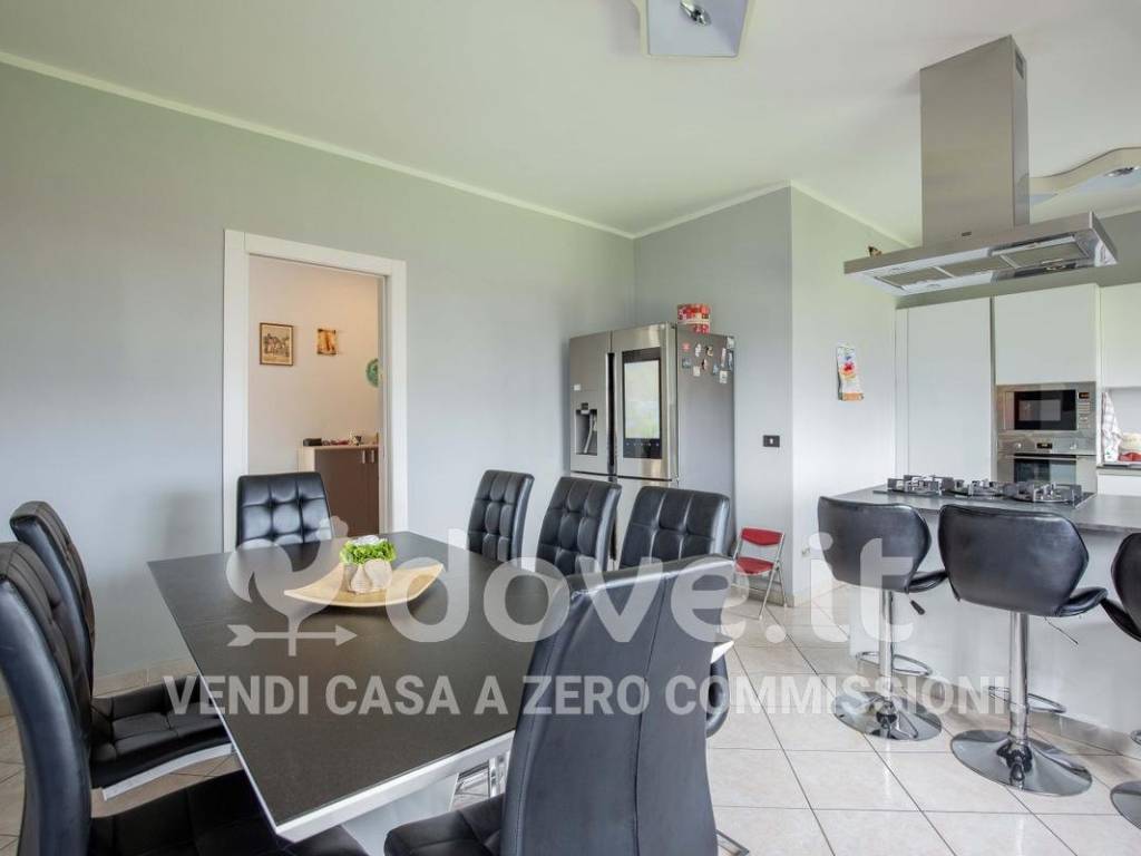 Appartamento a Borgomanero in Via Risorgimento, 12 - Foto 2