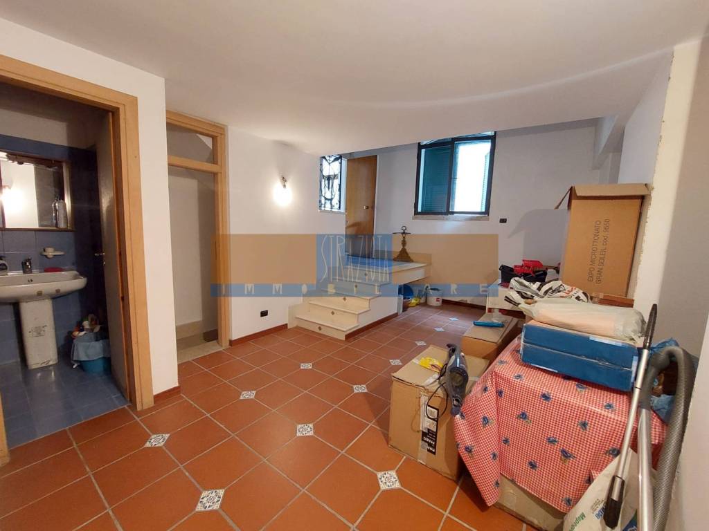 Casa indipendente a Modugno in Via Nicola Longo - Foto 3