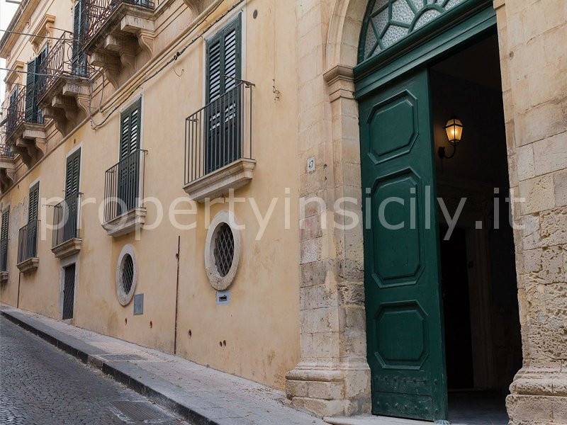 Appartamento a Noto in Via Ascenzo Mauceri, 47 - Foto 2