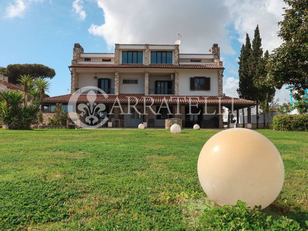 Villa a San felice circeo in Piazzale Gianpaolo Cresci, 7 - Foto 3