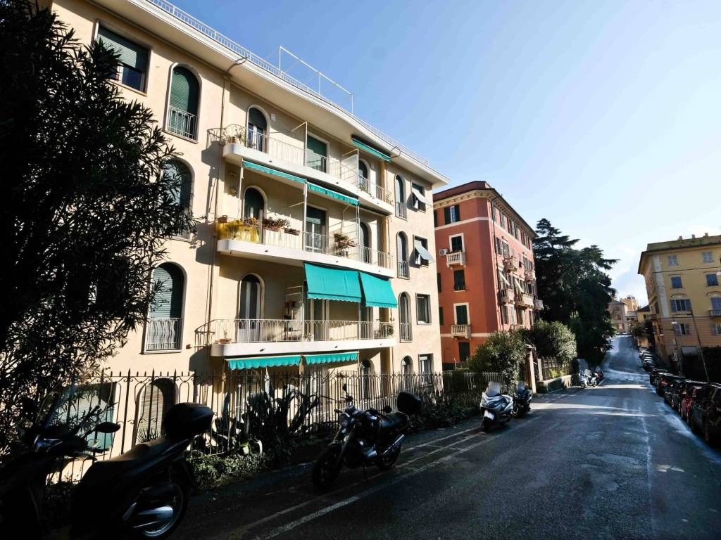 Appartamento a Genova in Via Nicolò Oderico - Foto 2