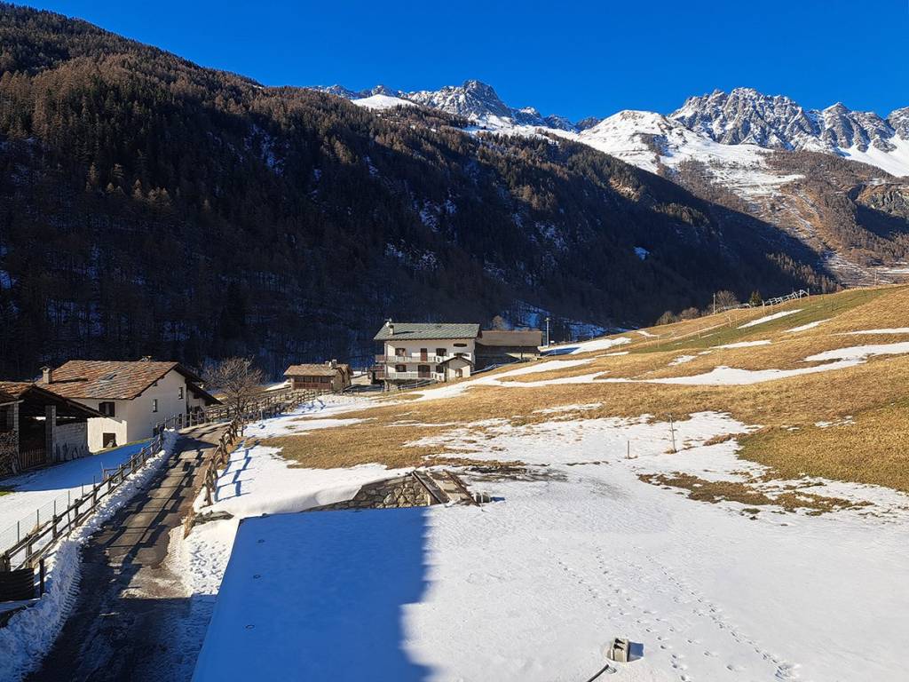 Appartamento a Ollomont in Frazione Bas - Foto 4