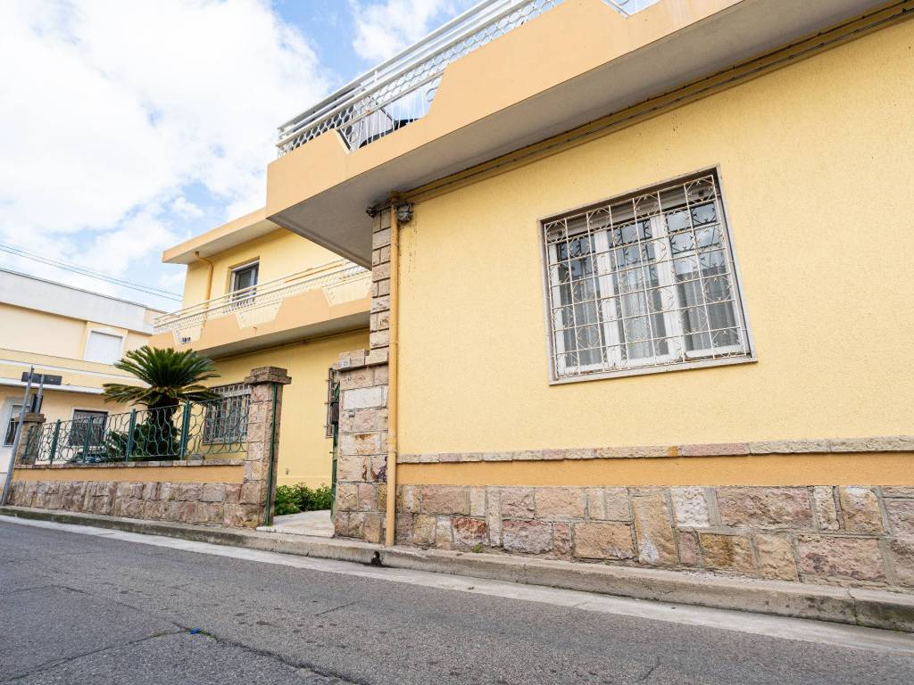 Appartamento a Quartu sant'elena in Via Livorno - Foto 2