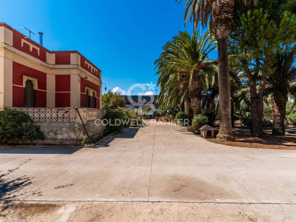 Villa a Brindisi in Strada Statale per Mesagne - Foto 4