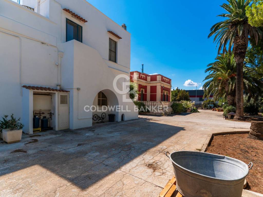 Villa a Brindisi in Strada Statale per Mesagne - Foto 5