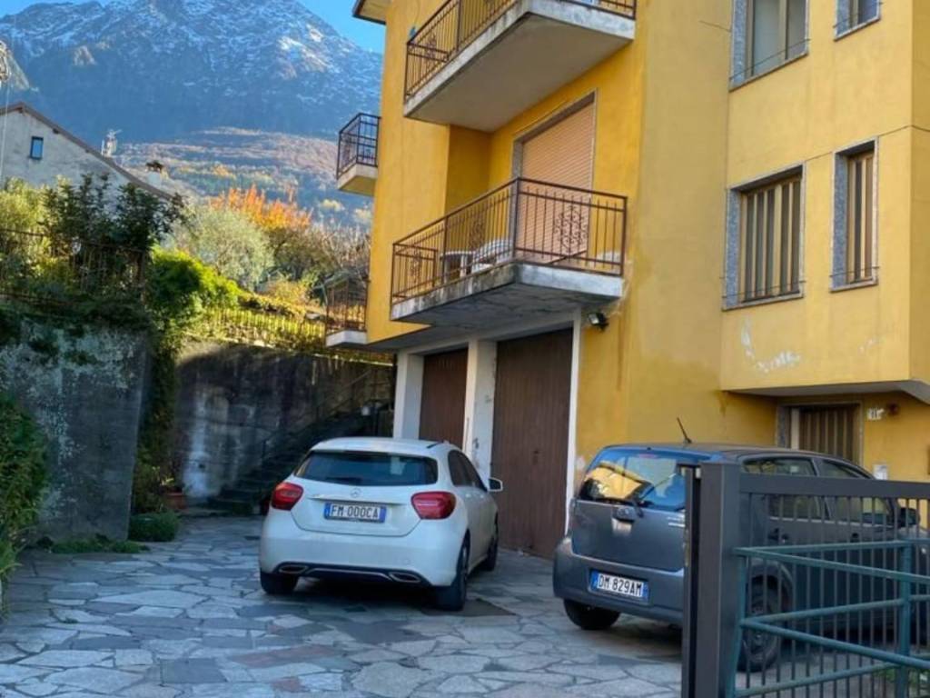 Villa a Colico in Via Asilo, 11 - Foto 2