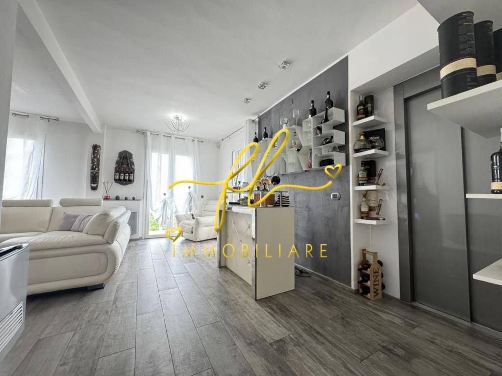 Villa a Livorno in Via Giovanni Zannacchini, - Foto 4
