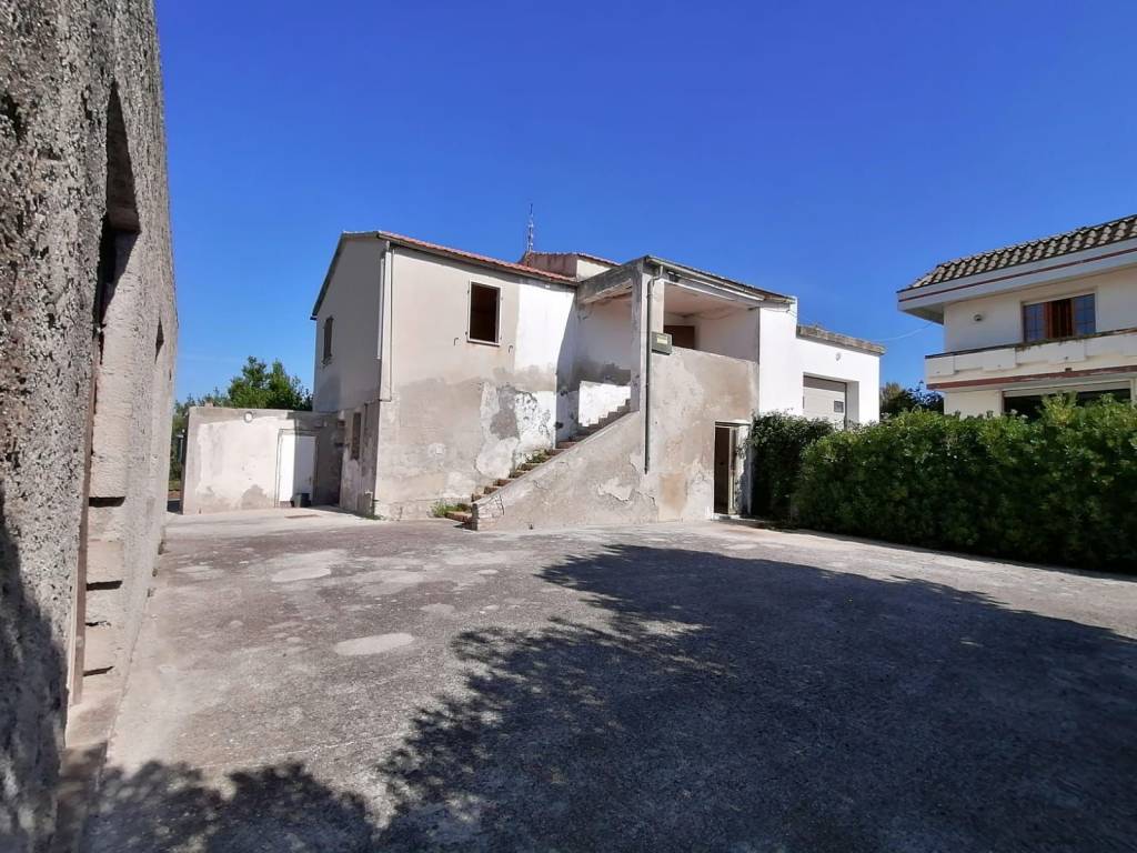 Casa indipendente a Nereto in Via Parignano - Foto 2