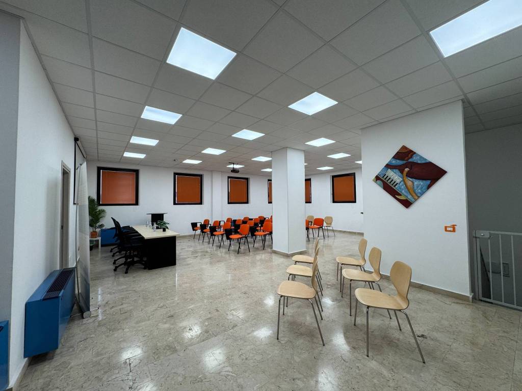 Immobile a Messina in Area Artigianale A.S.I. - Foto 4