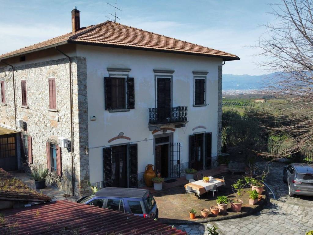 Villa a Quarrata in Piazza Risorgimento, 23 - Foto 3