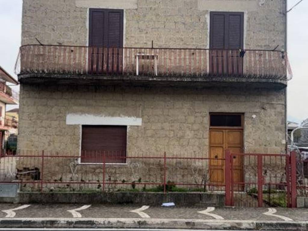 Rustico / casale a Dugenta in Via Nazionale - Foto 2