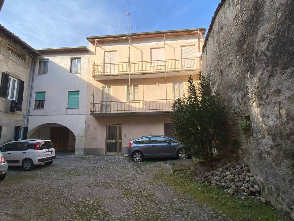 Casa indipendente a Calolziocorte in Via F. Nullo, 10 - Foto 3