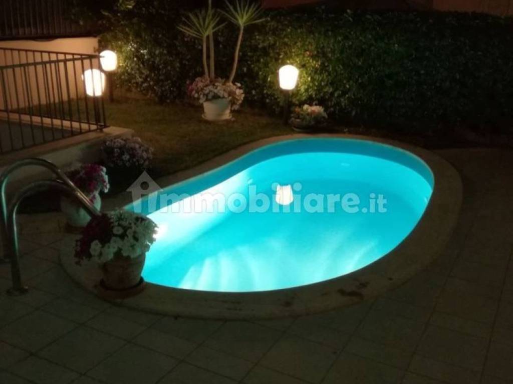 Appartamento a Latina in Viale della Stazione - Foto 3