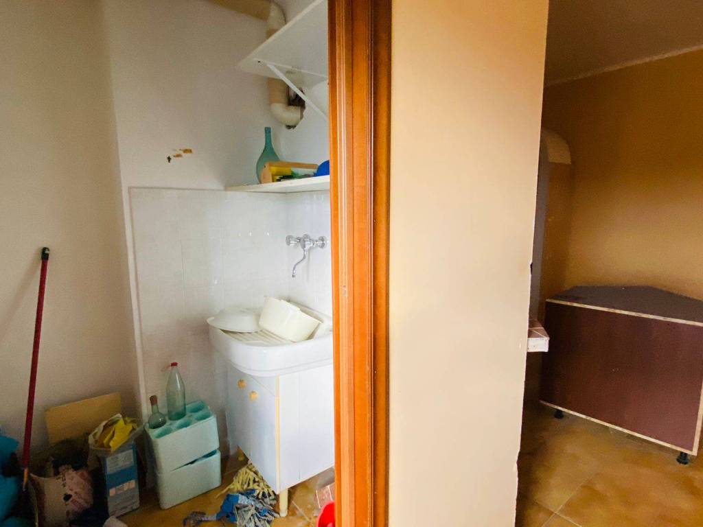 Appartamento a Lamezia terme in Via Del Progresso - Foto 5