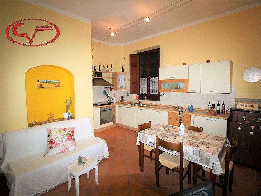 Appartamento a Terranuova bracciolini in Via del Fiume - Foto 2