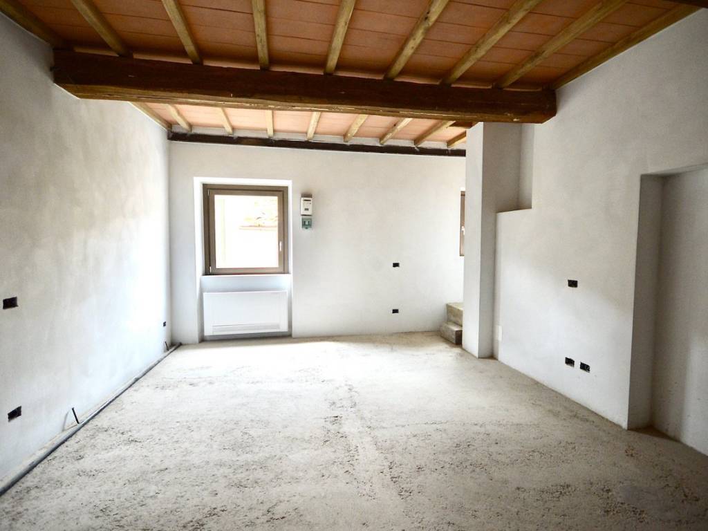 Casa indipendente a Montevarchi in Via del Solatio - Foto 2