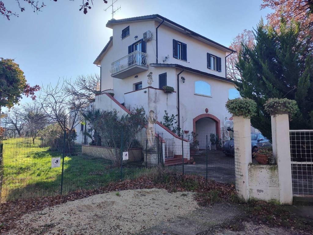 Villa a Poggio nativo in Via Colle Comune, 7 - Foto 3