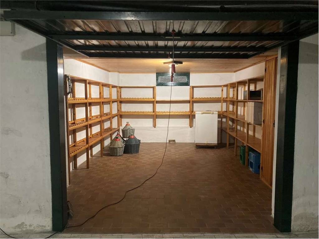 Box / garage a Albenga in Via Papa Giovanni XXIII - Foto 3