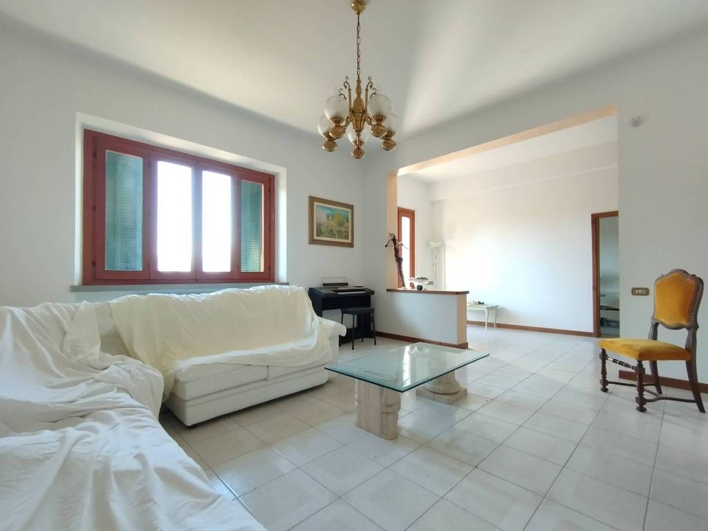 Villa a Quarrata in Via Europa, 376 - Foto 2