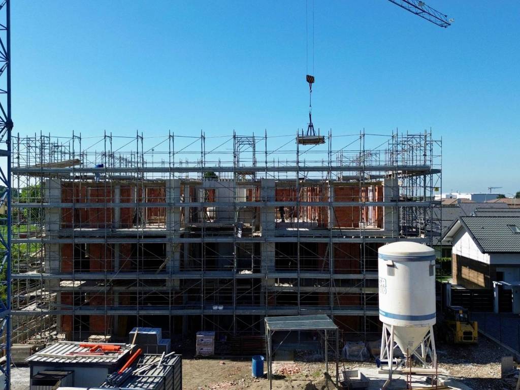 Appartamento a Lazzate in Via Vittorio Emanuele - Foto 3